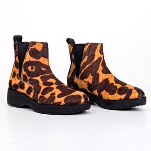 Louis Et Cie Women Zareb Leopard Print Suede Slip-on Chelsea Ankle Boots sz 8.5